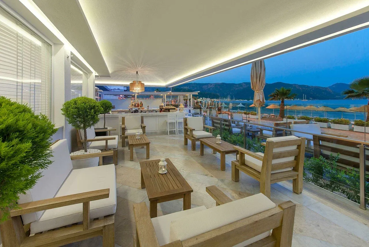 Beachfront Hotel отдых без детей